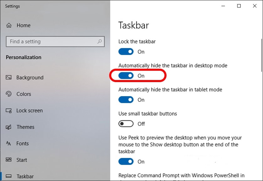 bật "on" phần "Automatically hide the taskbar in desktop mode"