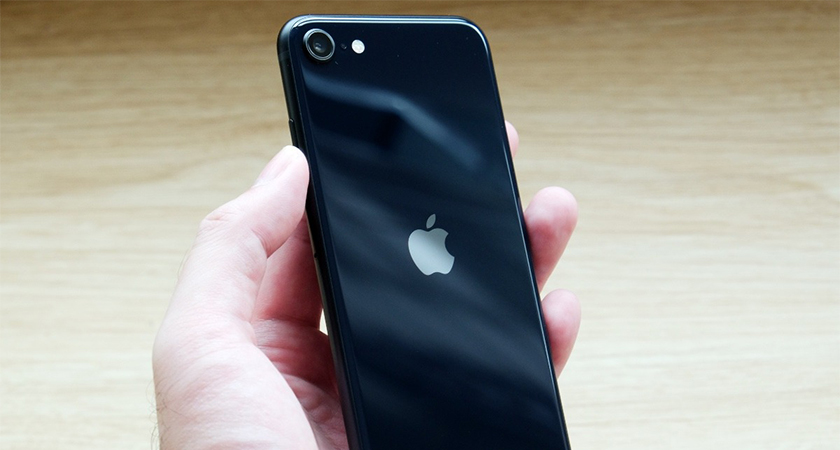 Mua iPhone SE 2022 màu nào đẹp và phù hợp?