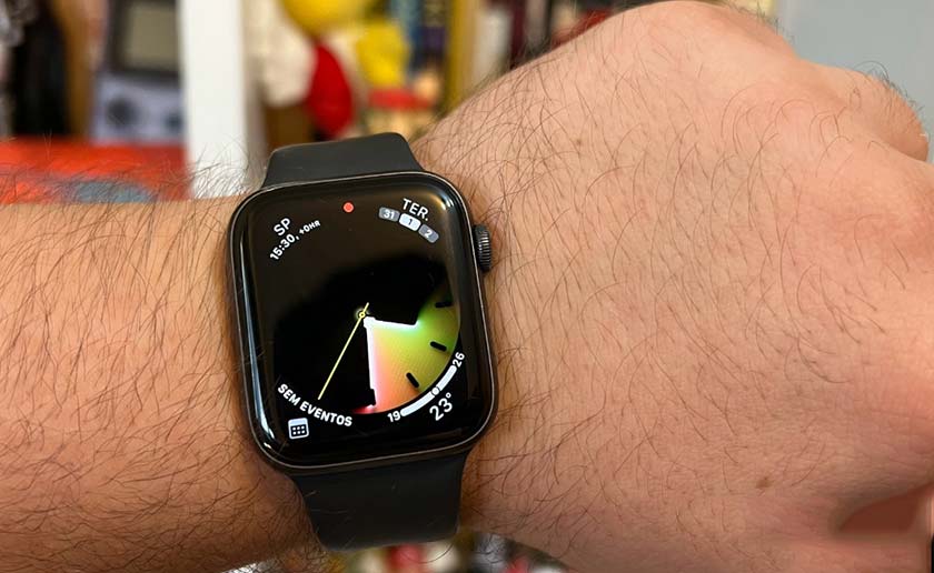 Apple Watch Series 8 có gì mới?