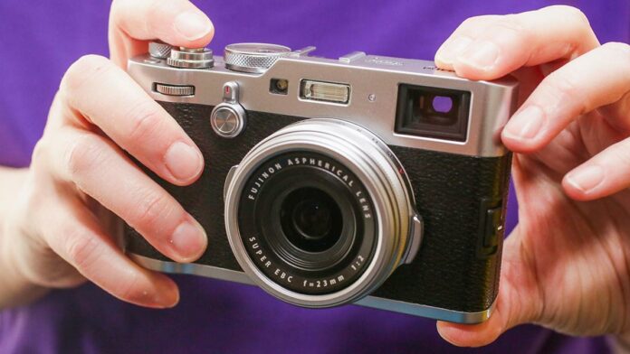 máy ảnh compact là gì