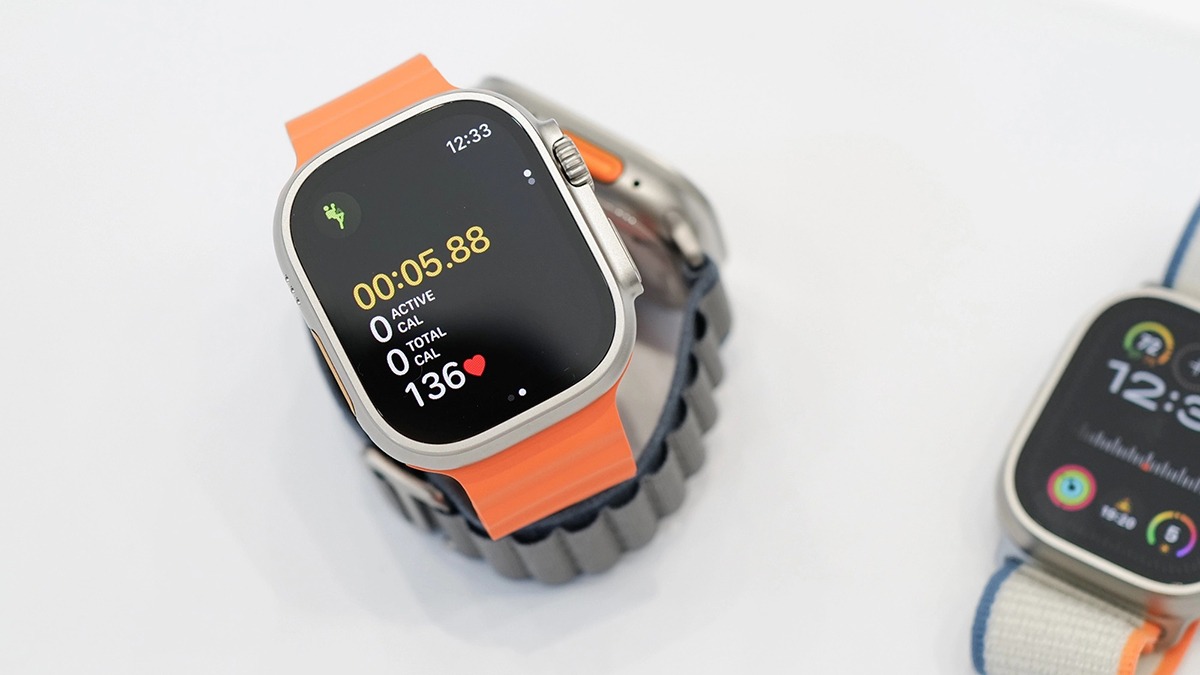 Có nên mua Apple Watch Ultra 2023 vì viền titan