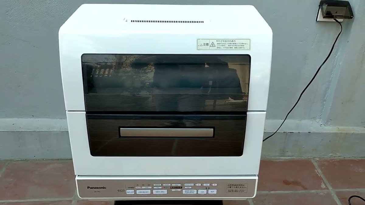 NP-TR3 - Một trong các dòng máy rửa bát Panasonic phổ biến